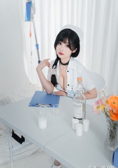 在线色av一区二区_BD英语迅雷电影在线