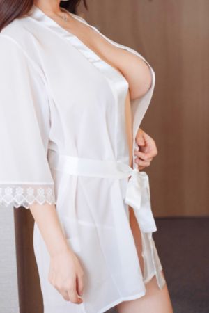 熟女制服丝袜另类中文字幕_BD英语完整在线观看