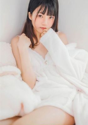 《漂亮的秘书hd》免费_BD韩语超清在线观看